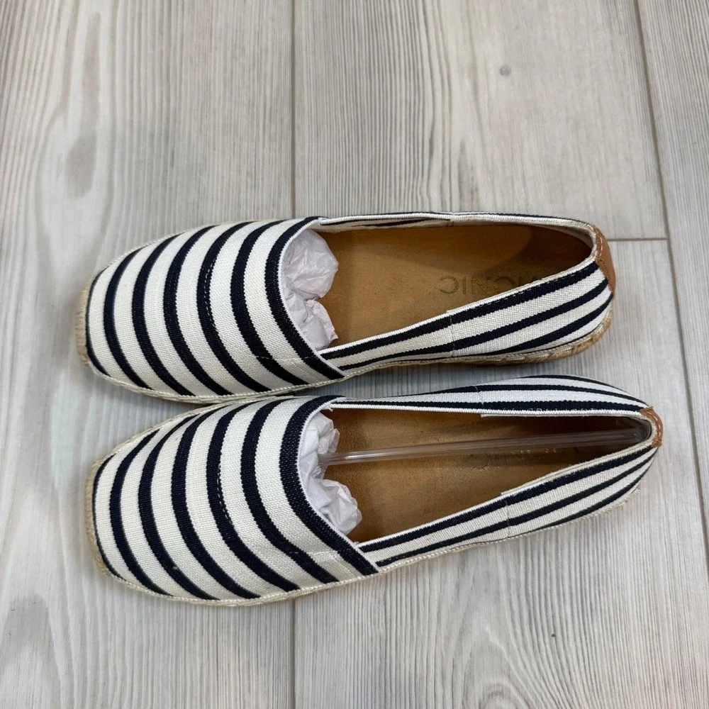 NEW Vionic Coast Valeri Navy Stripe Espadrille Slip On Flat Orthaheel Womens 6.5